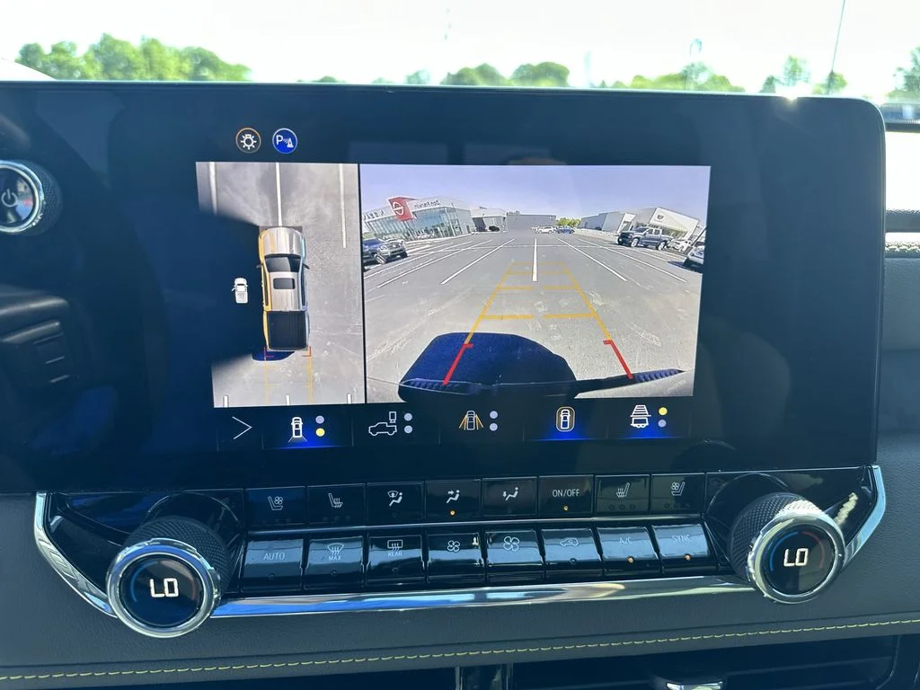 Used 2025 Black Chevrolet ZR2 image 23