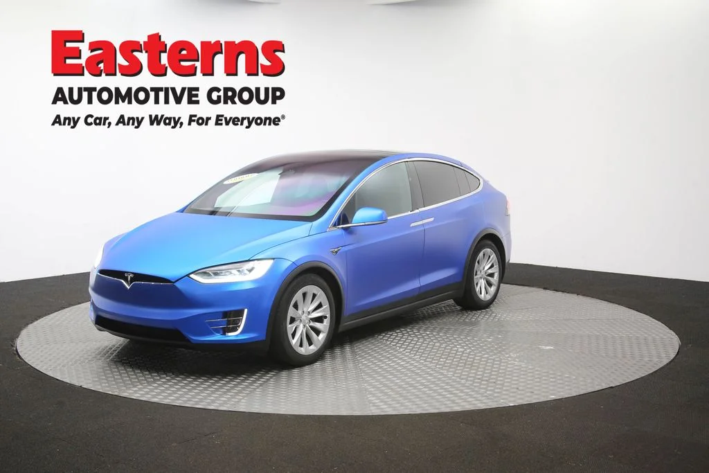 Used 2019 Blue Tesla 75D image 51