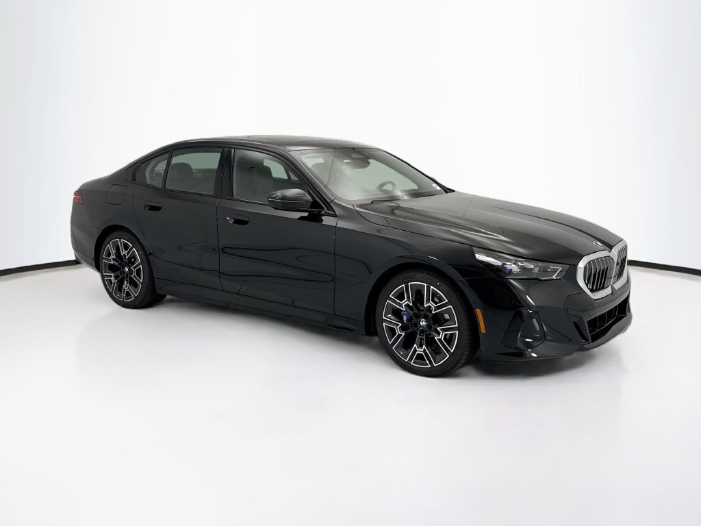 Used 2027 Black Sapphire Metallic BMW 530i xDrive image 3