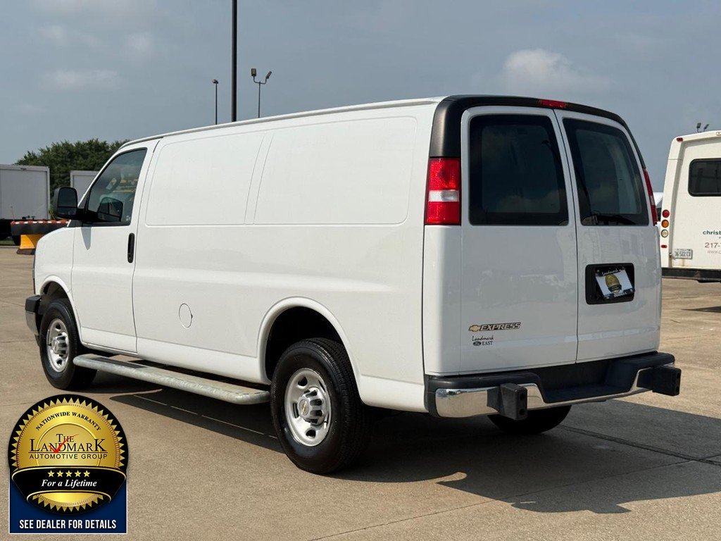 Used 2024 Summit White Chevrolet RWD 2500 135" image 7