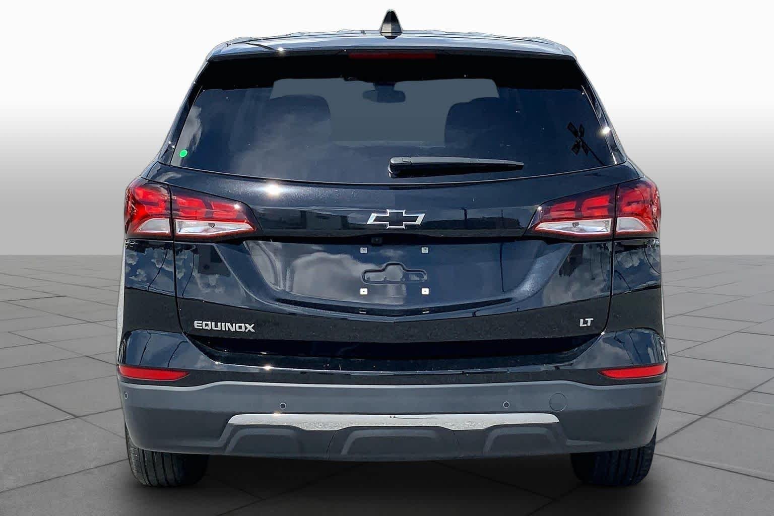 Used 2023 Mosaic Black Metallic Chevrolet LT image 5