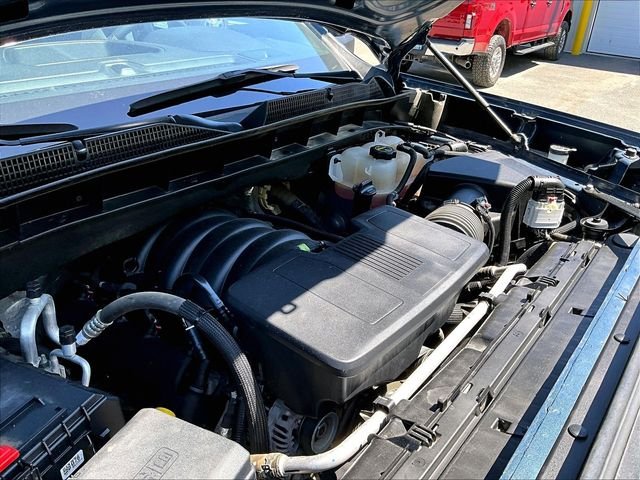 Used 2024 Silver GMC Pro image 33