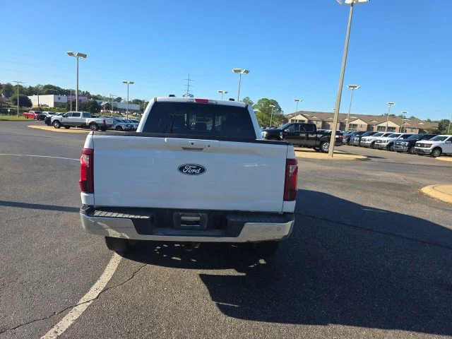 Used 2025 White Ford XLT image 4