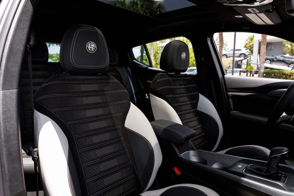 New 2026 Silver Alfa Romeo Sport Speciale image 11