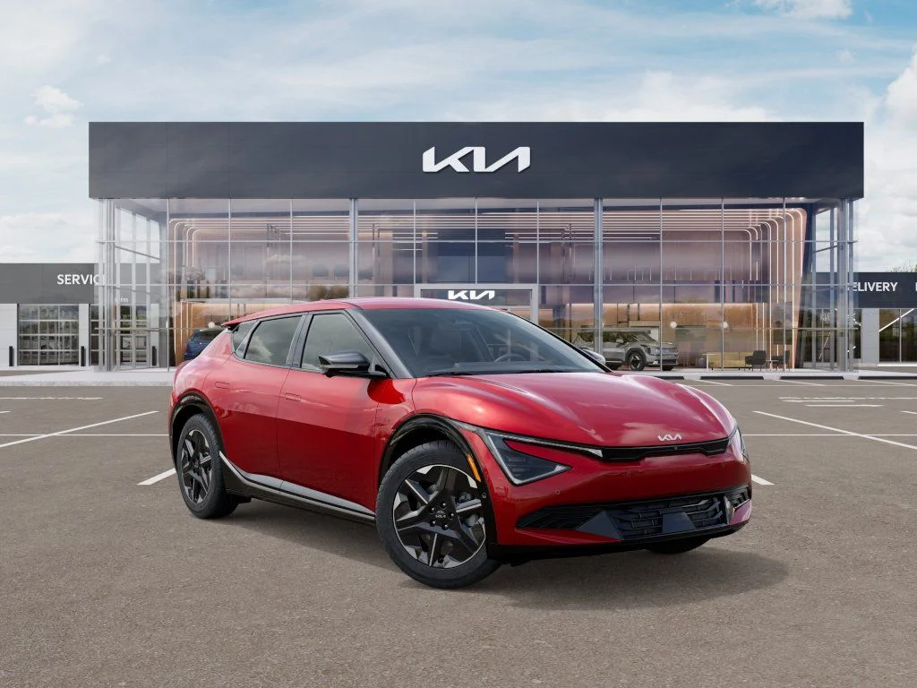 New 2026 Red Kia Wind image 8