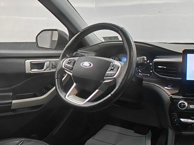 Used 2021 White Ford Limited image 35