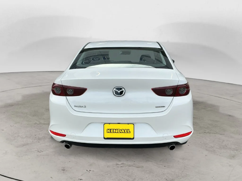Used 2021 White Mazda 2.5 S image 10