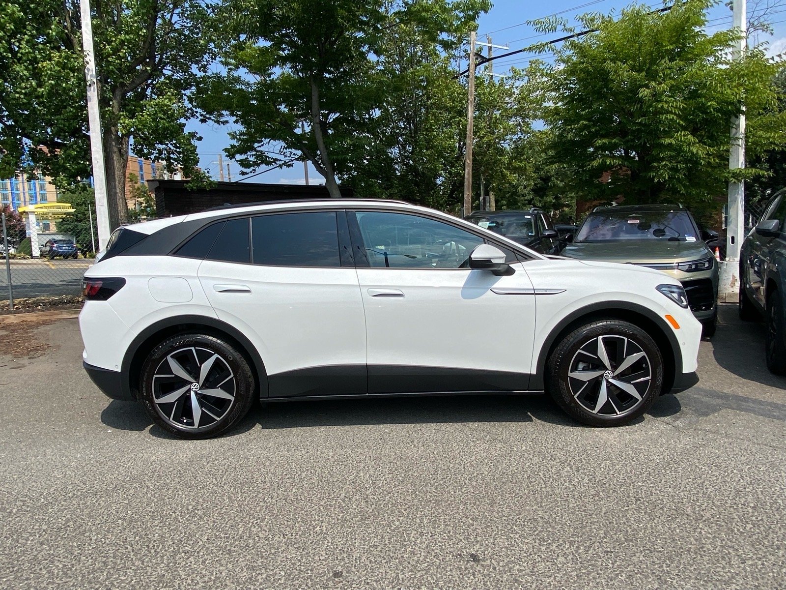 Used 2023 Volkswagen ID.4 S with VIN 1V25MPE8XPC027604 for sale in Alexandria, VA
