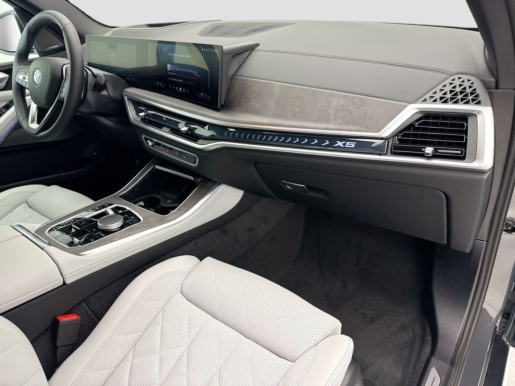 New 2026 Gray Metallic BMW xDrive50e image 16