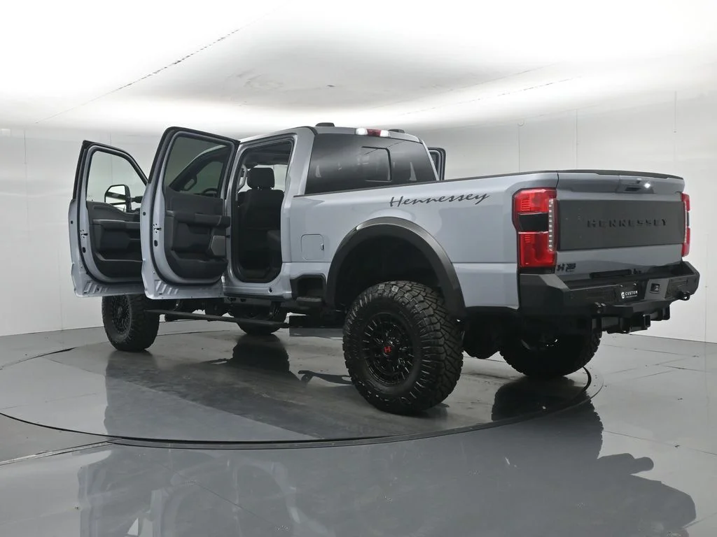 New 2026 Glacier Gray Metallic Tri-Coat Ford Lariat image 38