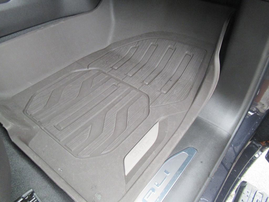 Used 2025 Titanium Rush Metallic GMC Denali image 37