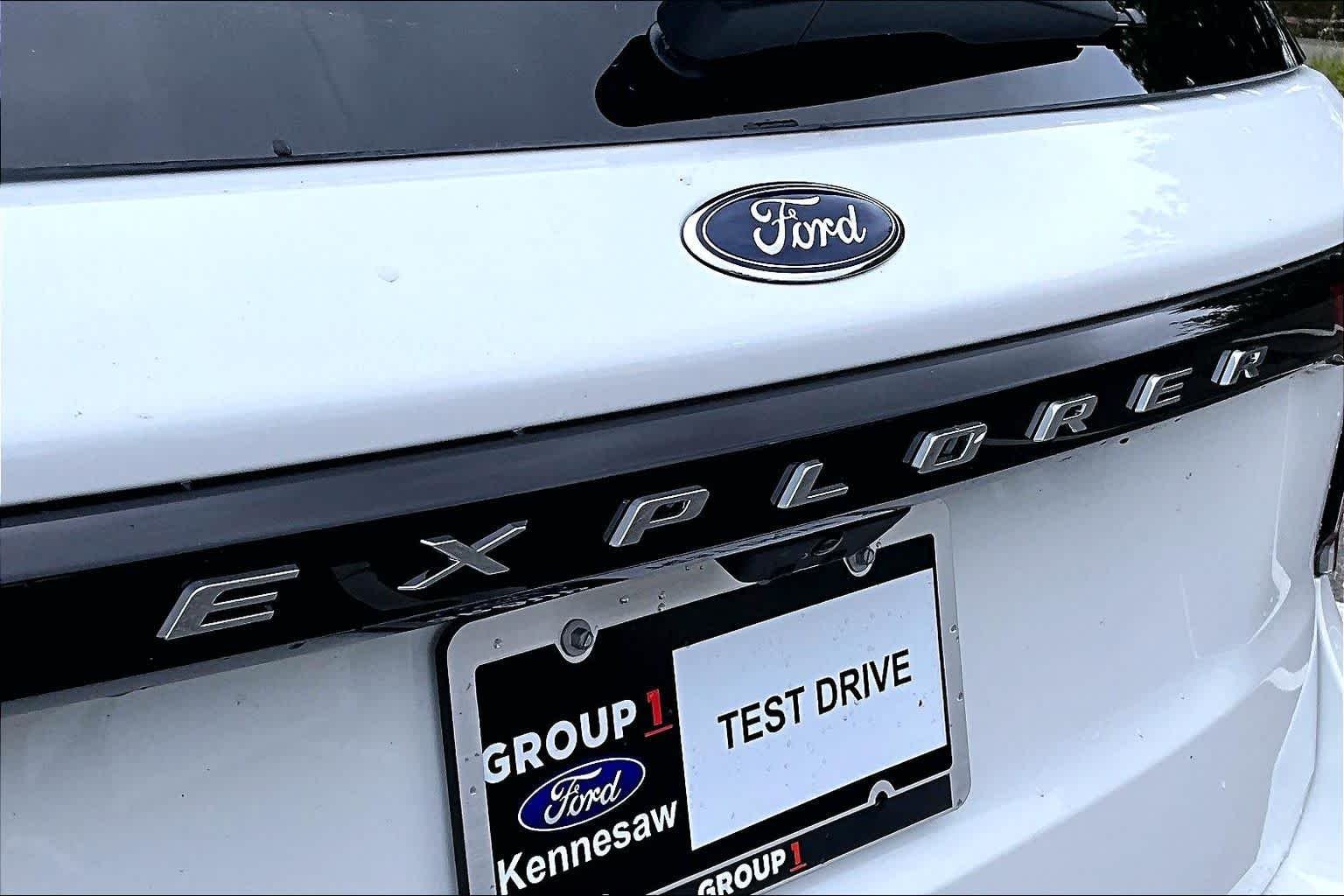 New 2026 Star White Metallic Tri-Coat Ford Active 100A image 16