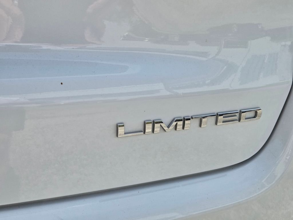 Certified Used 2024 White Jeep Limited image 12