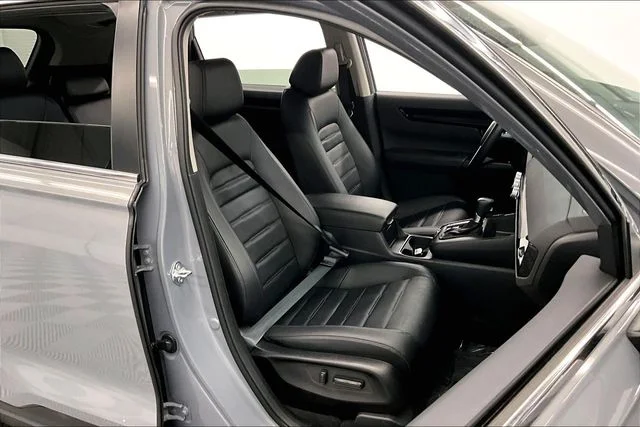 Used 2025 Urban Gray Pearl Honda EX-L image 8