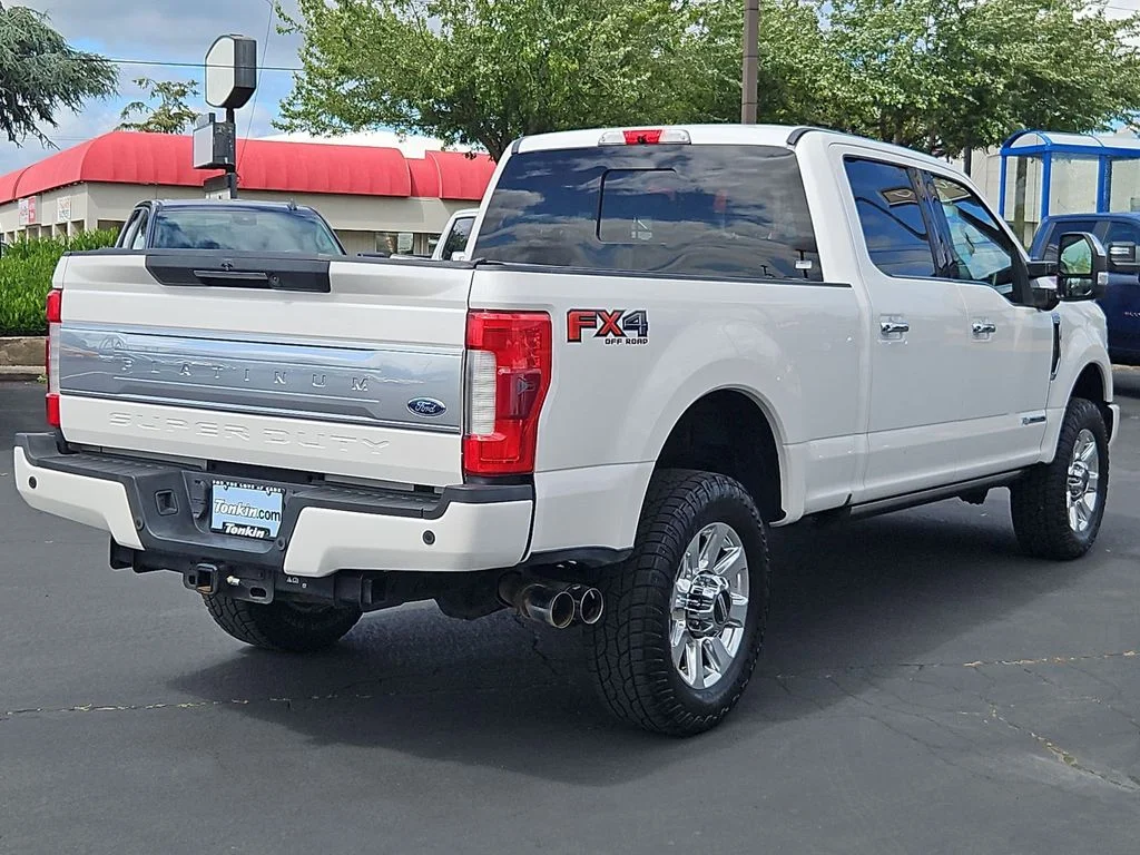 Used 2017 White Ford Platinum image 6