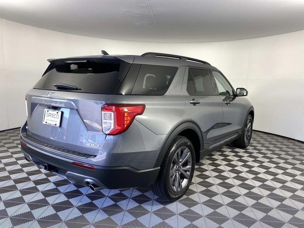 Used 2023 Gray Ford XLT image 10