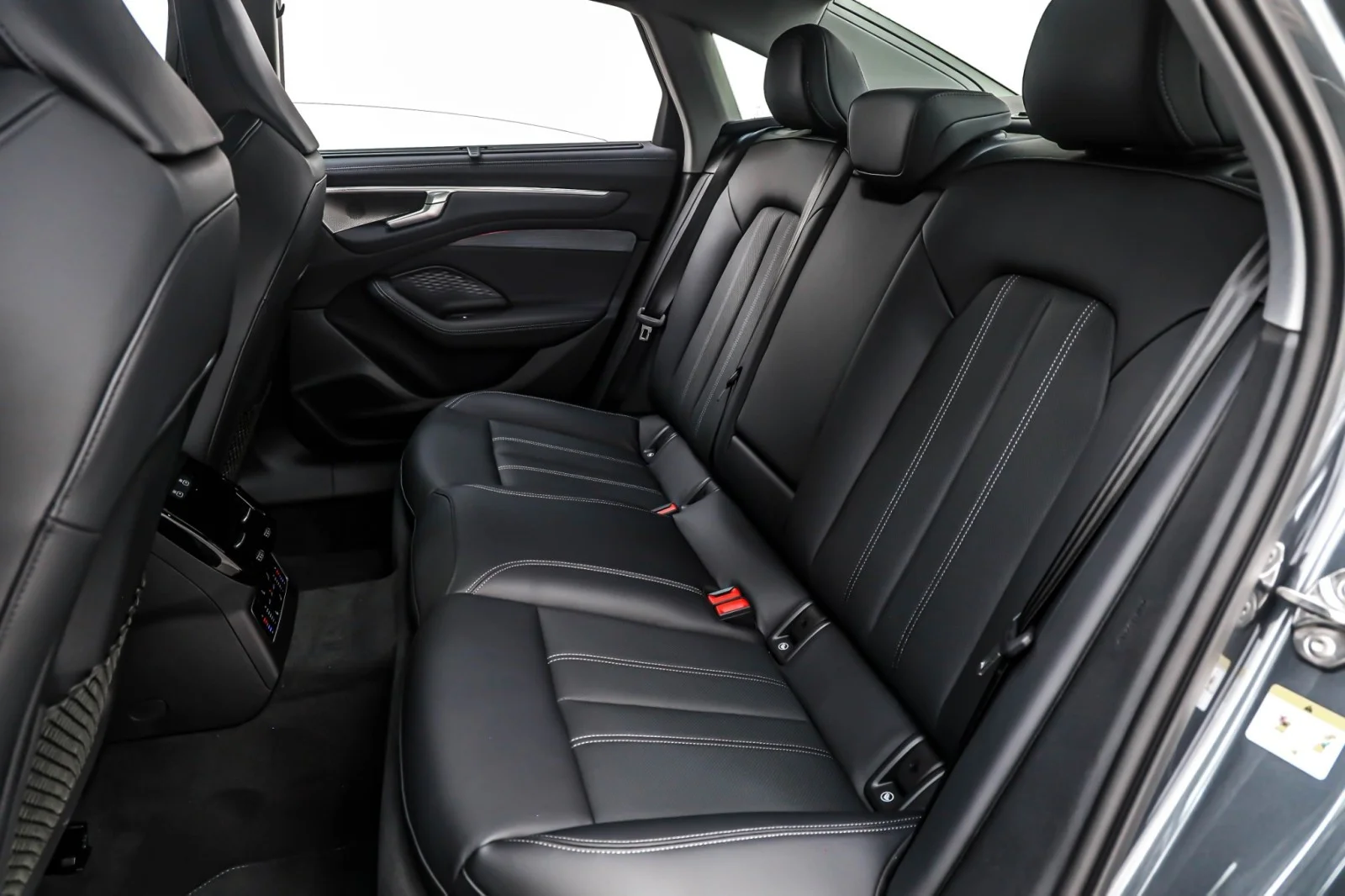 2026 Audi A6 Premium Plus - Photo 8