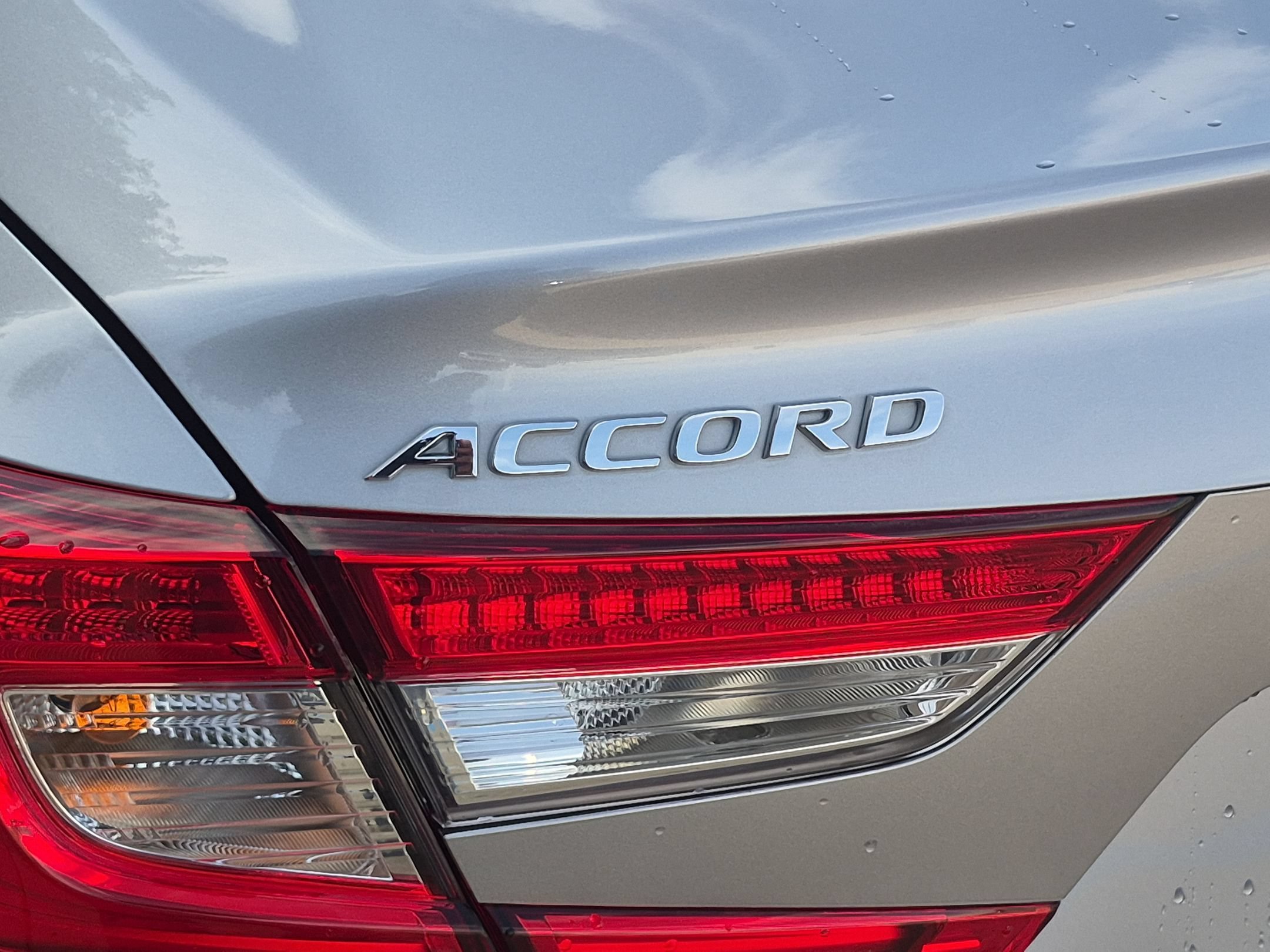 2022 Honda Accord EX-L - Photo 29