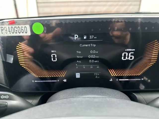 New 2027 Aurora Black Pearl Kia LXS image 18