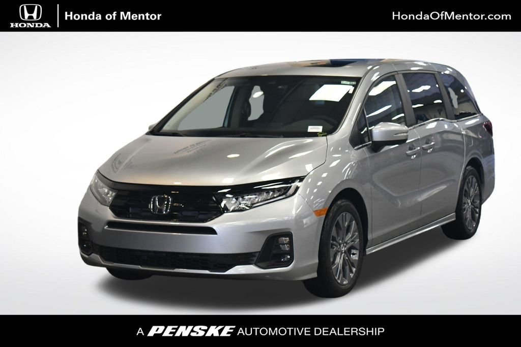 New 2026 Sonic Gray Pearl Honda Touring image 1