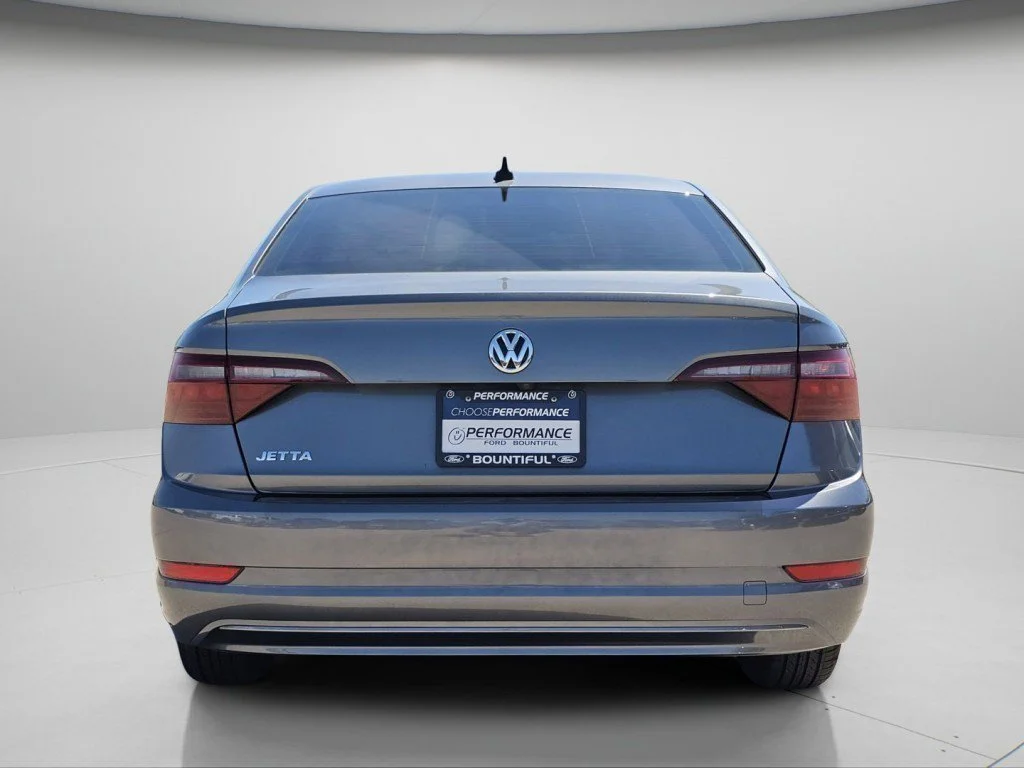 Used 2021 Platinum Gray Metallic Volkswagen 1.4T S image 22
