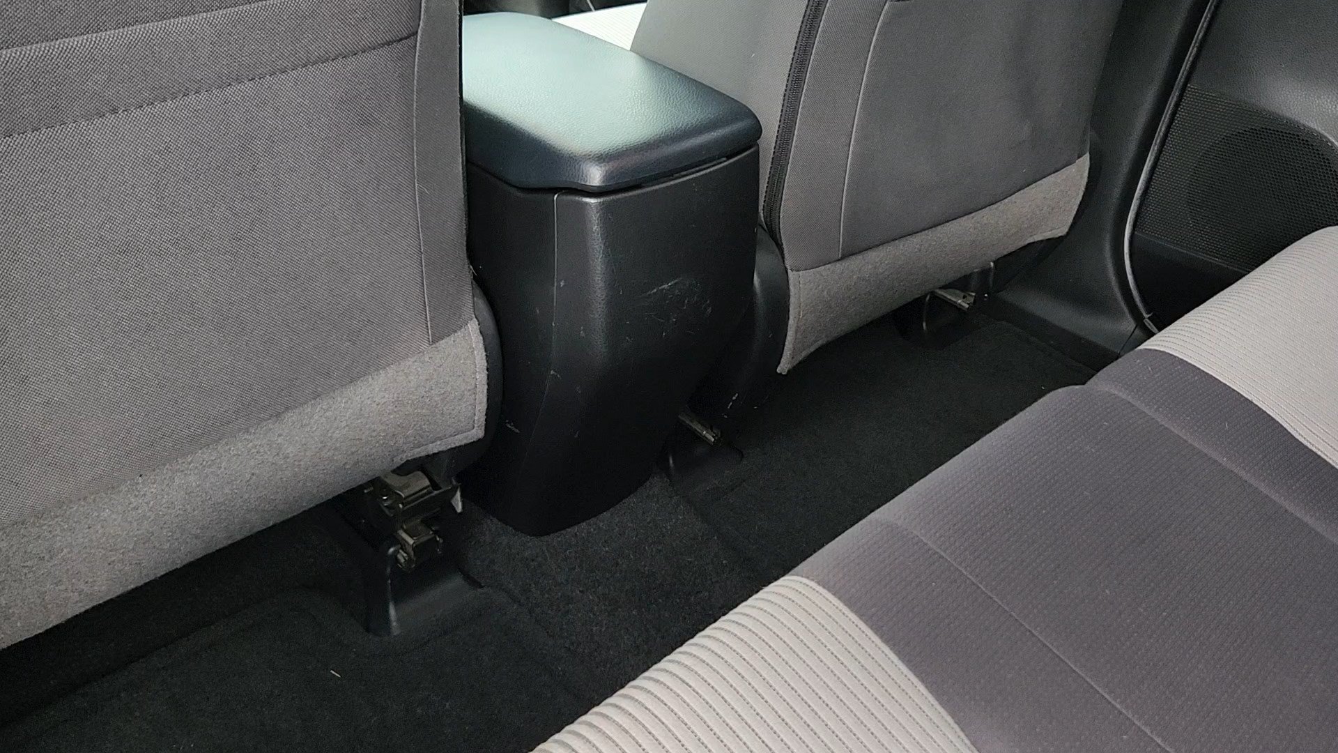 Used 2013 Spruce Mica Toyota XLE image 17