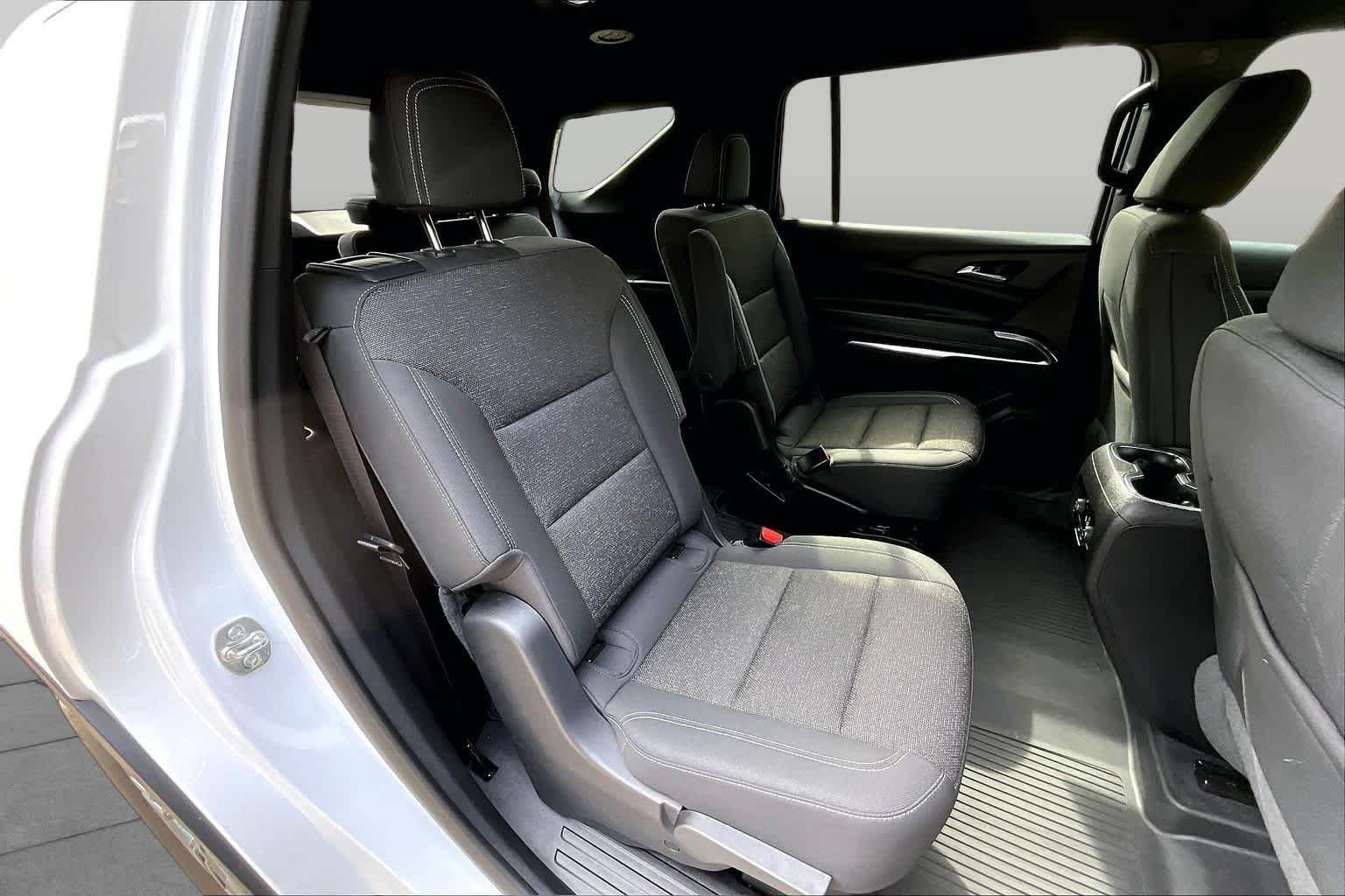 Used 2025 Summit White Chevrolet AWD LT image 18