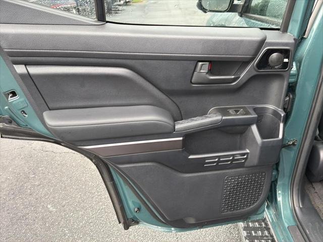 Certified Used 2025 EVEREST Toyota  image 17