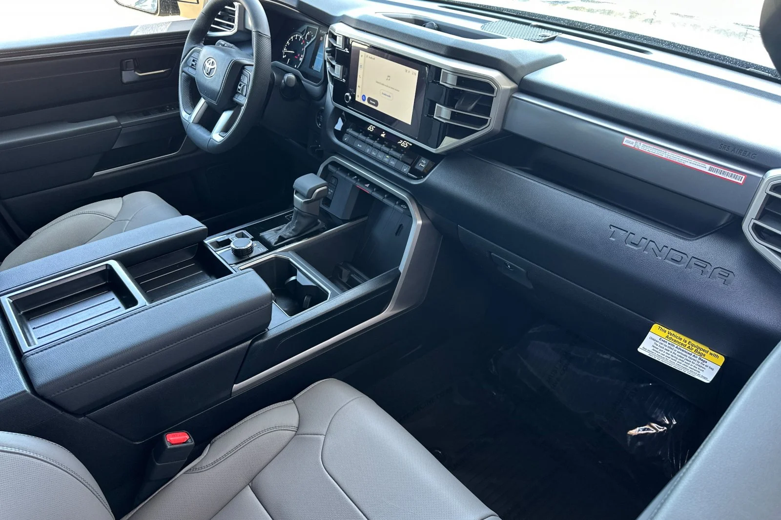 2026 Toyota Tundra SR5 - Photo 12