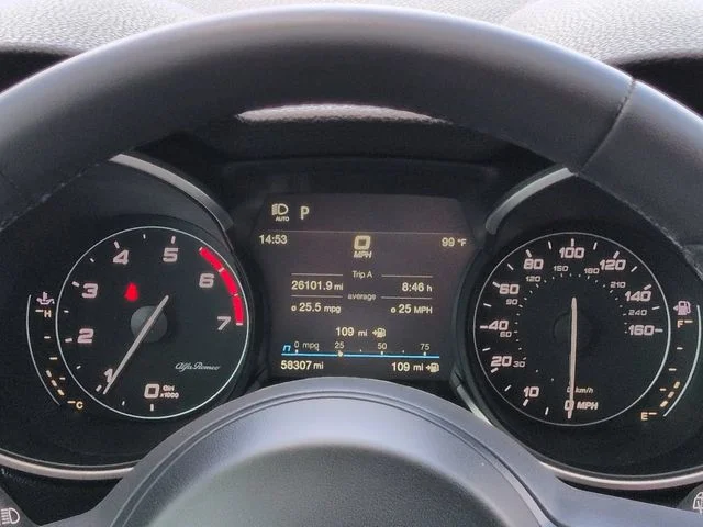 Used 2020 Alfa Rosso Alfa Romeo Base image 25