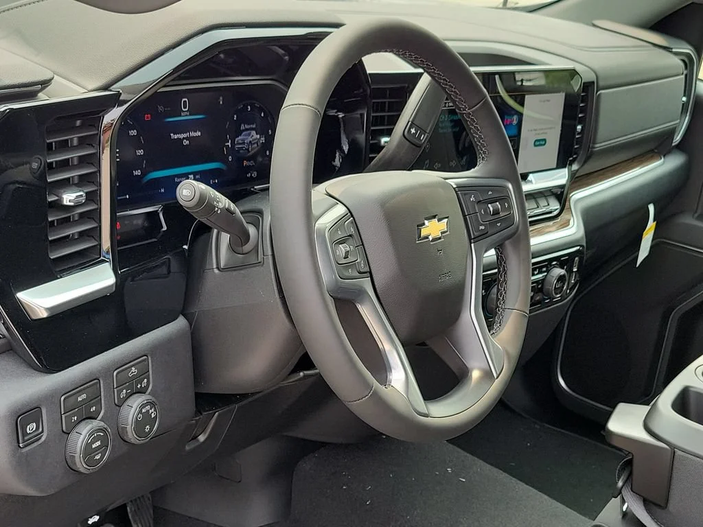 New 2026 Summit White Chevrolet LT (2FL) image 7