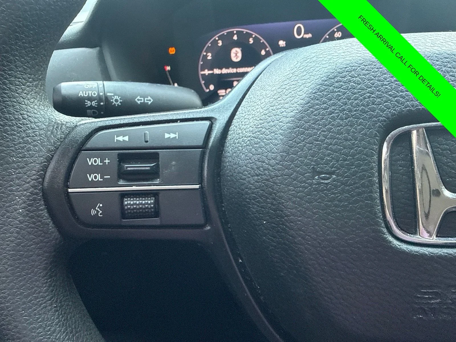 Used 2024 Platinum White Pearl Honda LX image 20