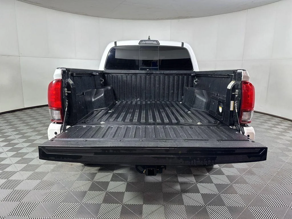 Used 2019 Super White Toyota TRD Off-Road image 13