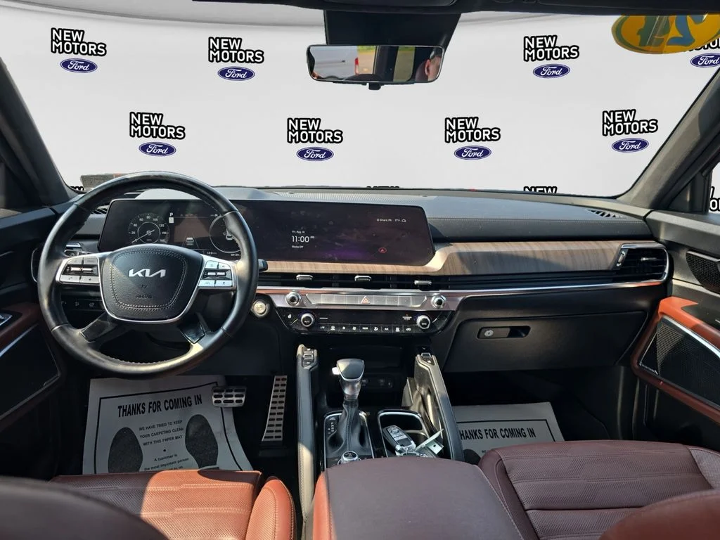 Used 2023 Red Kia SX-Prestige image 9