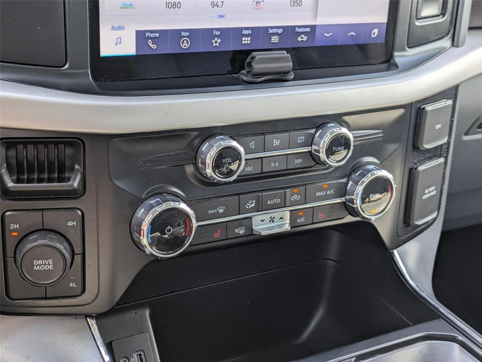 Used 2023 Antimatter Blue Metallic Ford XLT image 23