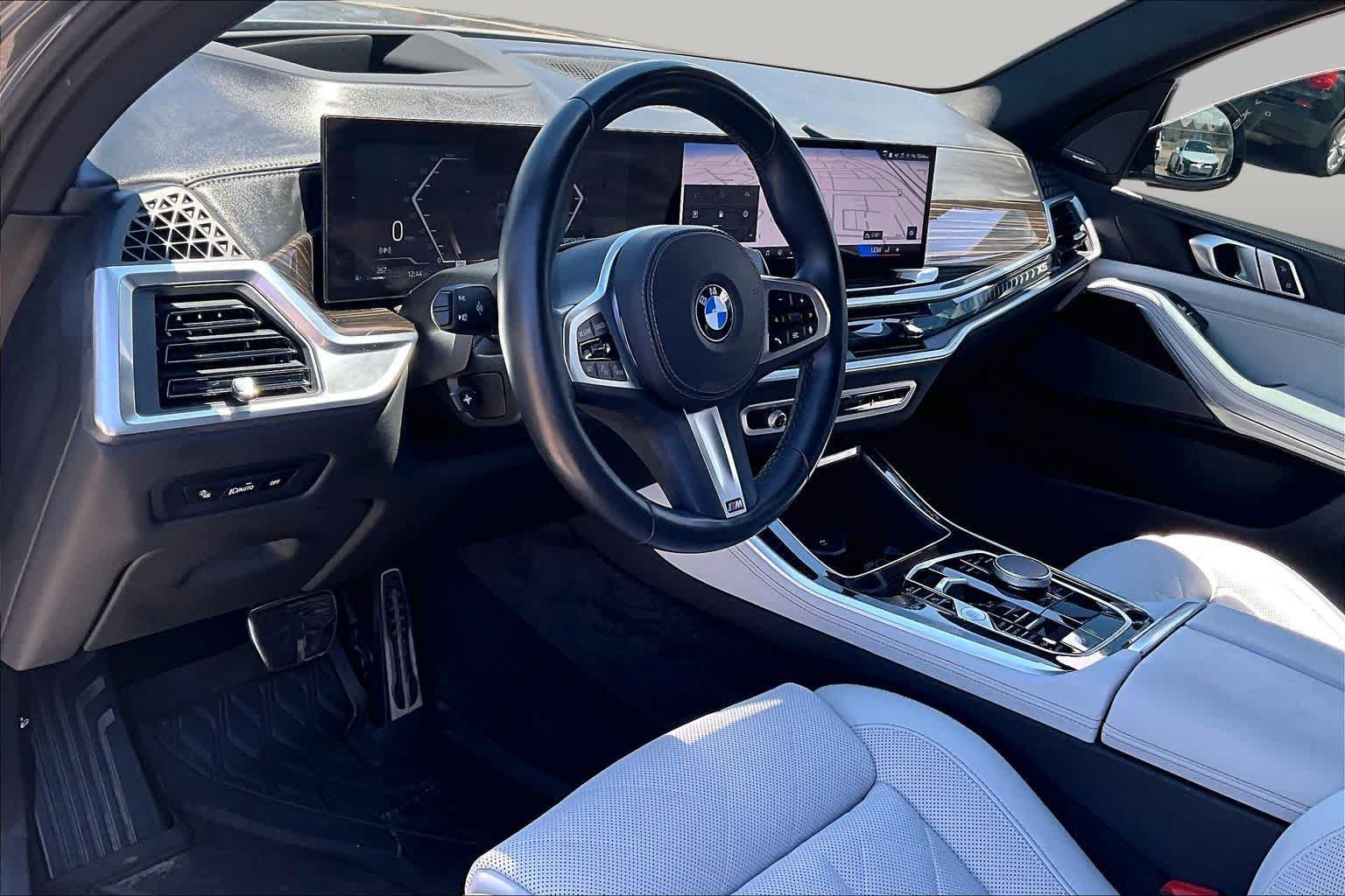 Certified Used 2025 Skyscraper Grey Metallic BMW xDrive40i image 15