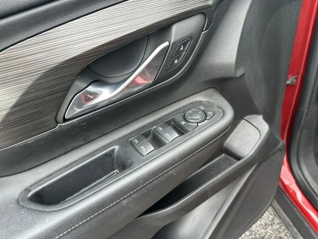 Used 2023 Red GMC SLE image 17