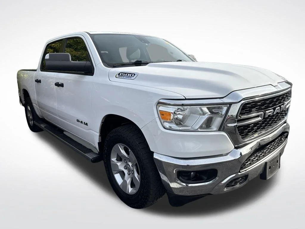 Used 2023 White Ram Big Horn/Lone Star image 2