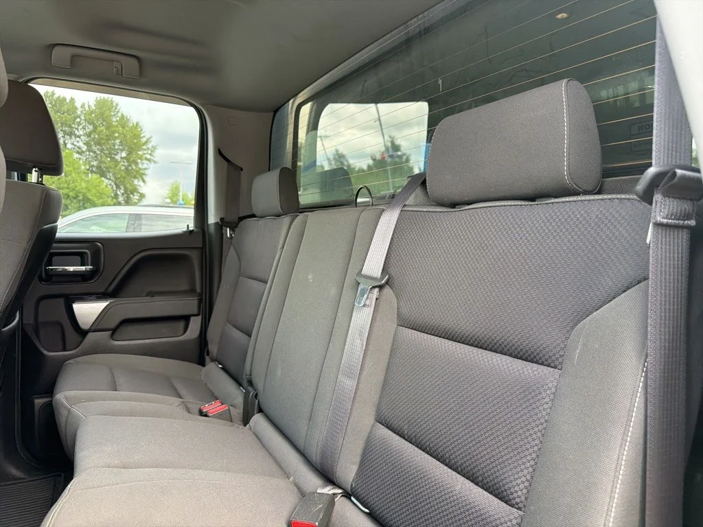 Used 2015 Gray Chevrolet LT image 9