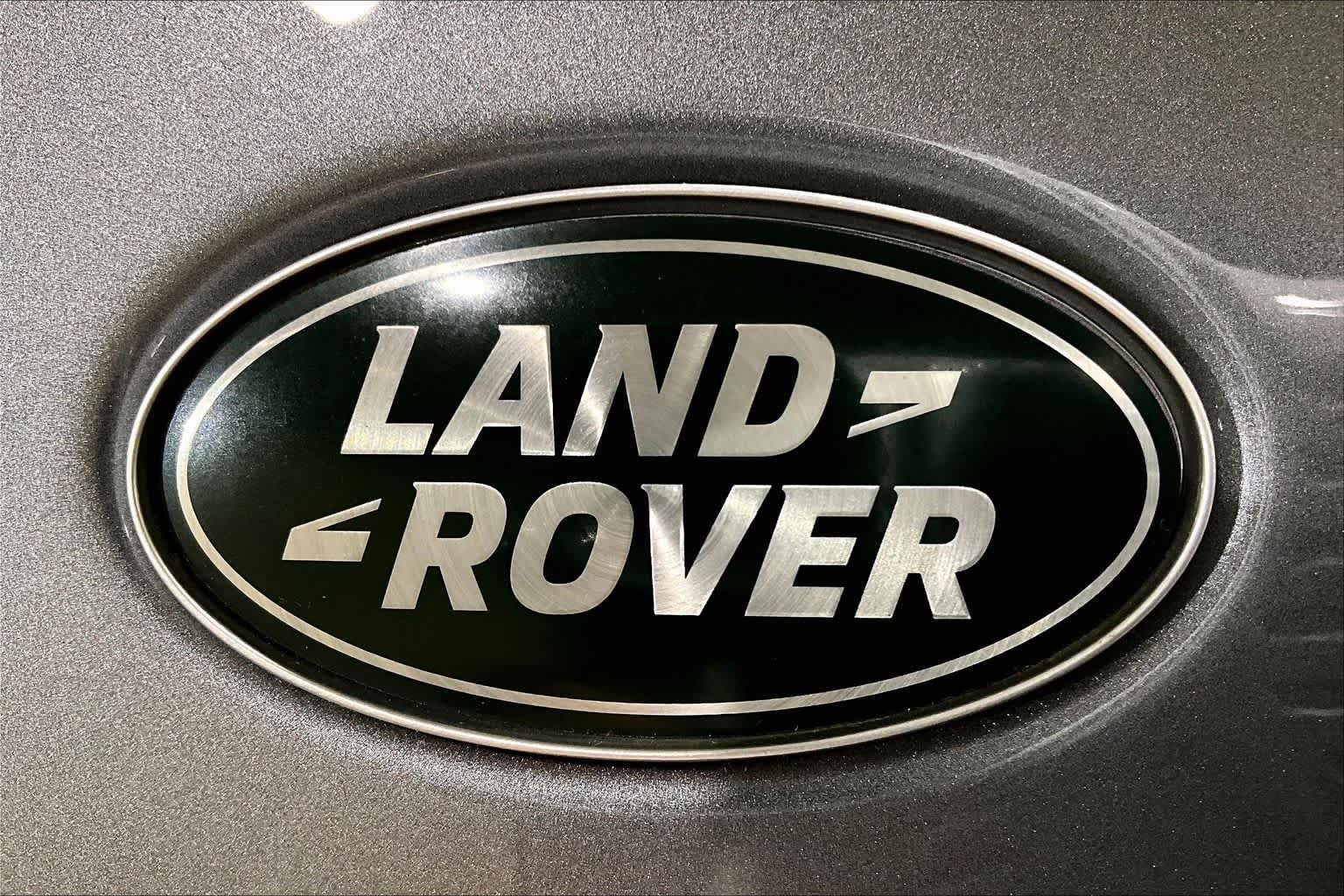 Used 2025 Eiger Grey Metallic Land Rover Dynamic SE image 62