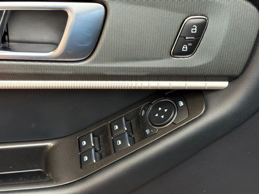 Used 2025 Carbonized Gray Metallic Ford ST-Line image 24