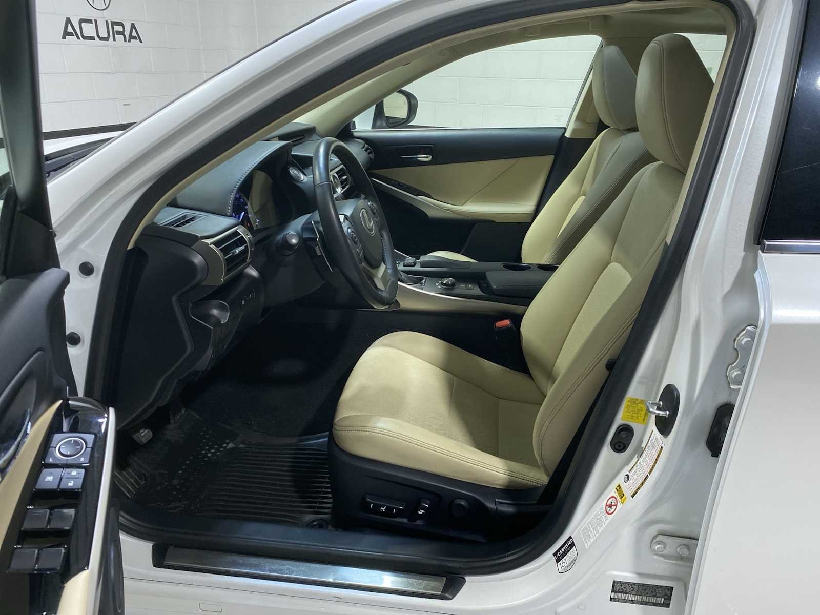 Used 2016 Eminent White Pearl Lexus  image 2