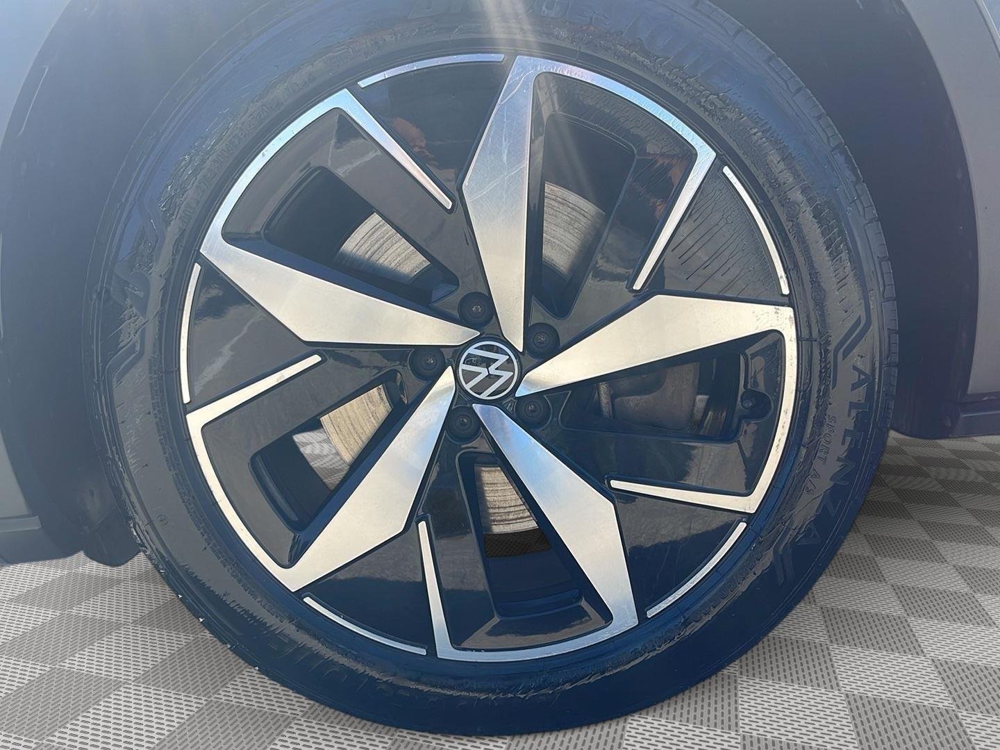 Used 2023 Pure Gray Volkswagen Pro S image 9