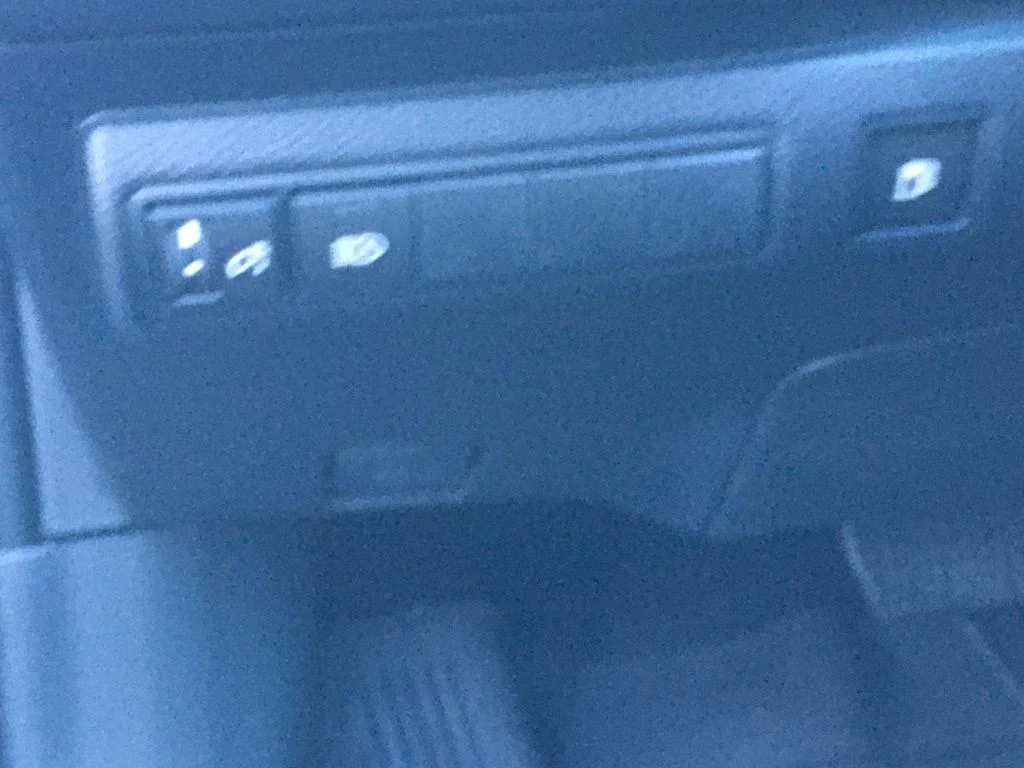 Used 2026  Toyota XLE image 18