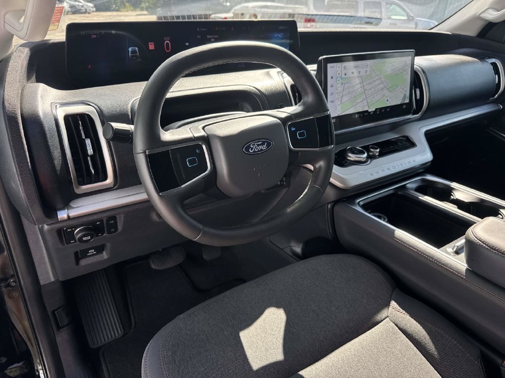 Used 2025 Black Ford Active image 29