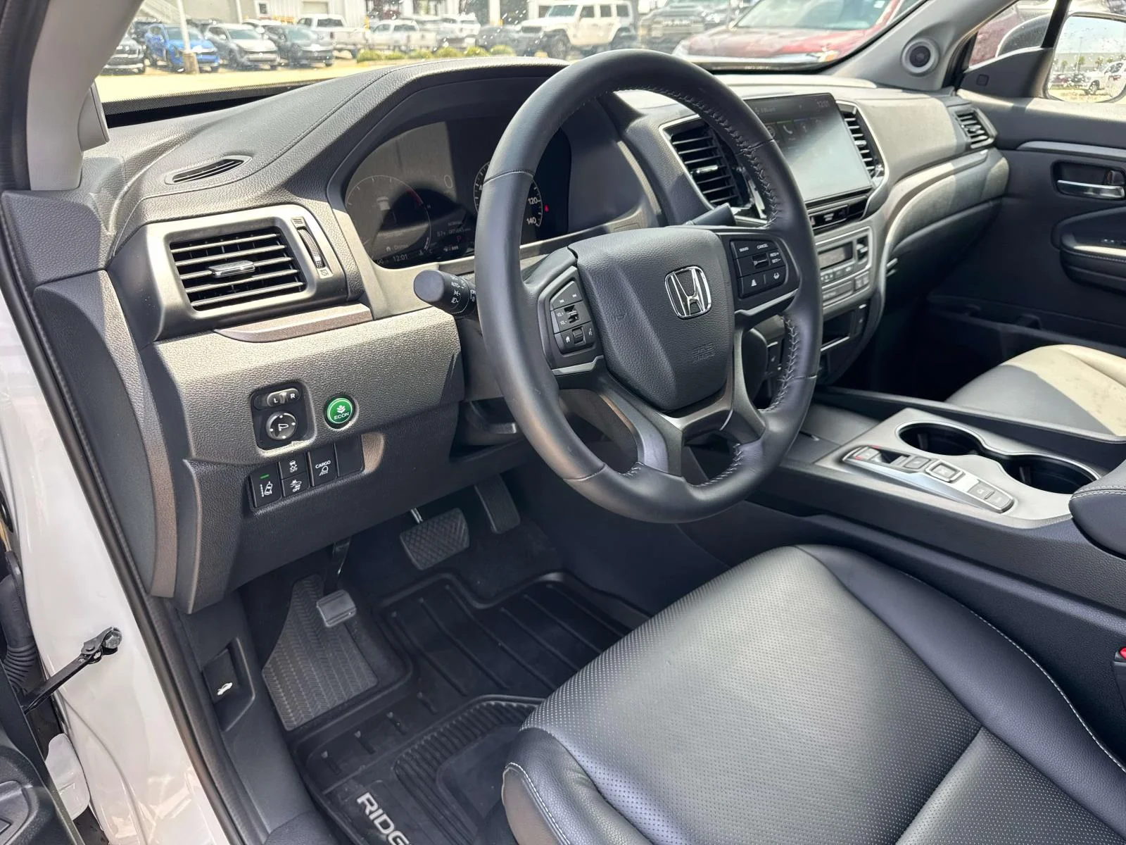Used 2025 White Honda RTL AWD image 17