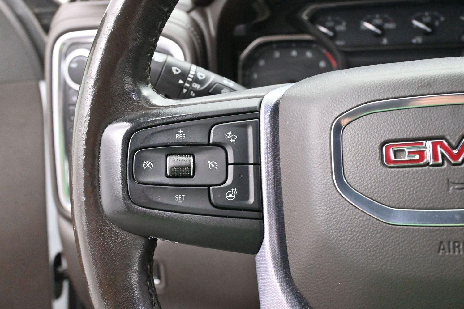 Used 2019 Summit White GMC SLT image 18