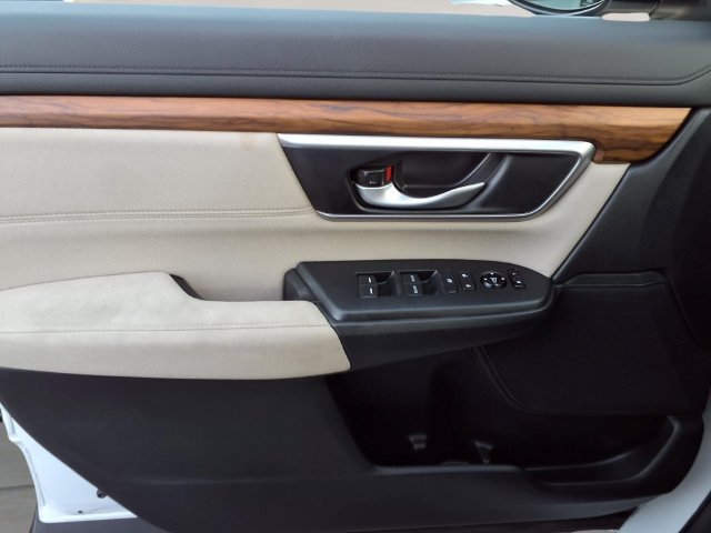 Used 2020 White Honda AWD EX image 13