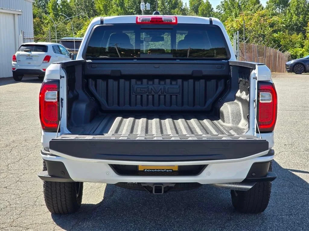 New 2026 Summit White GMC AT4 image 21