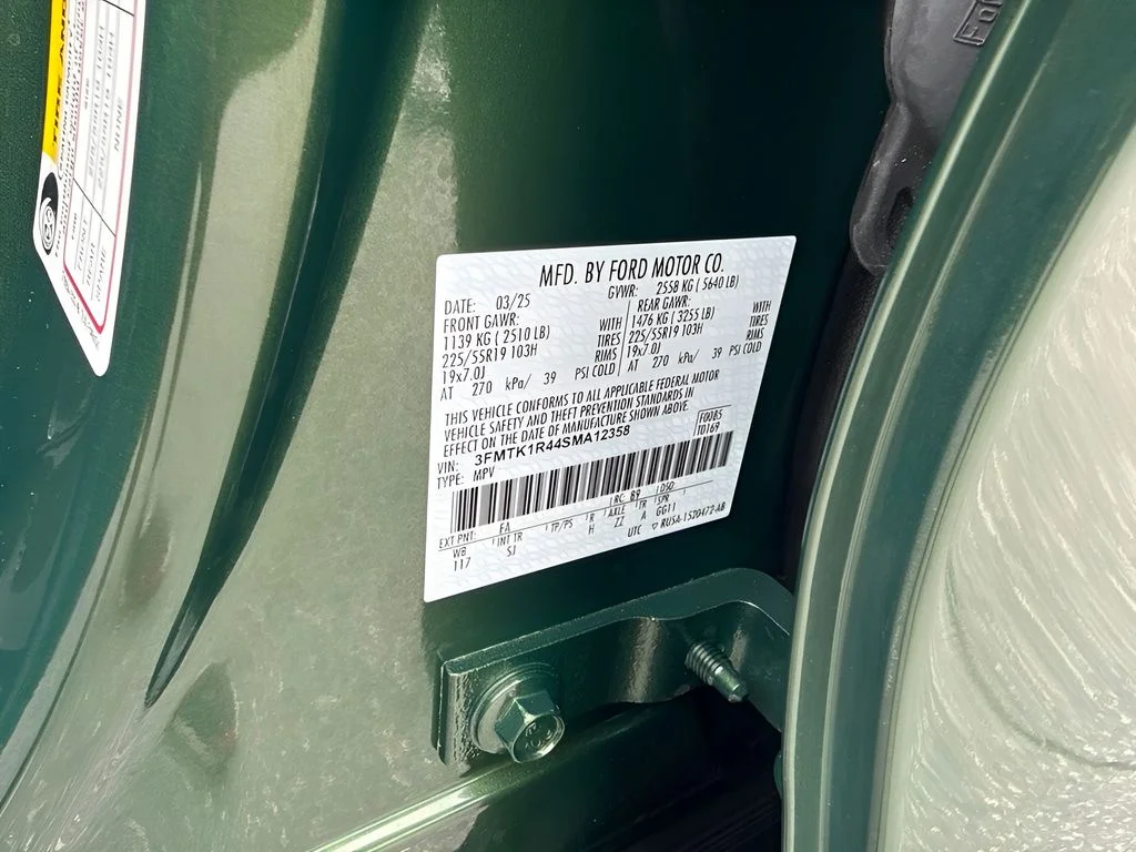 Used 2025 Green Ford Select image 22